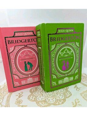 Set 2 Bridgerton Books 1-4 Collector's Edition  Pink Green Set Julia Quinn HC